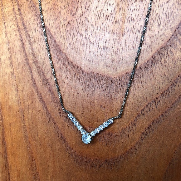 EUC VTG Elegant Tasteful Faux Diamond / Rhinestone Lavalier Necklace - Picture 2 of 16